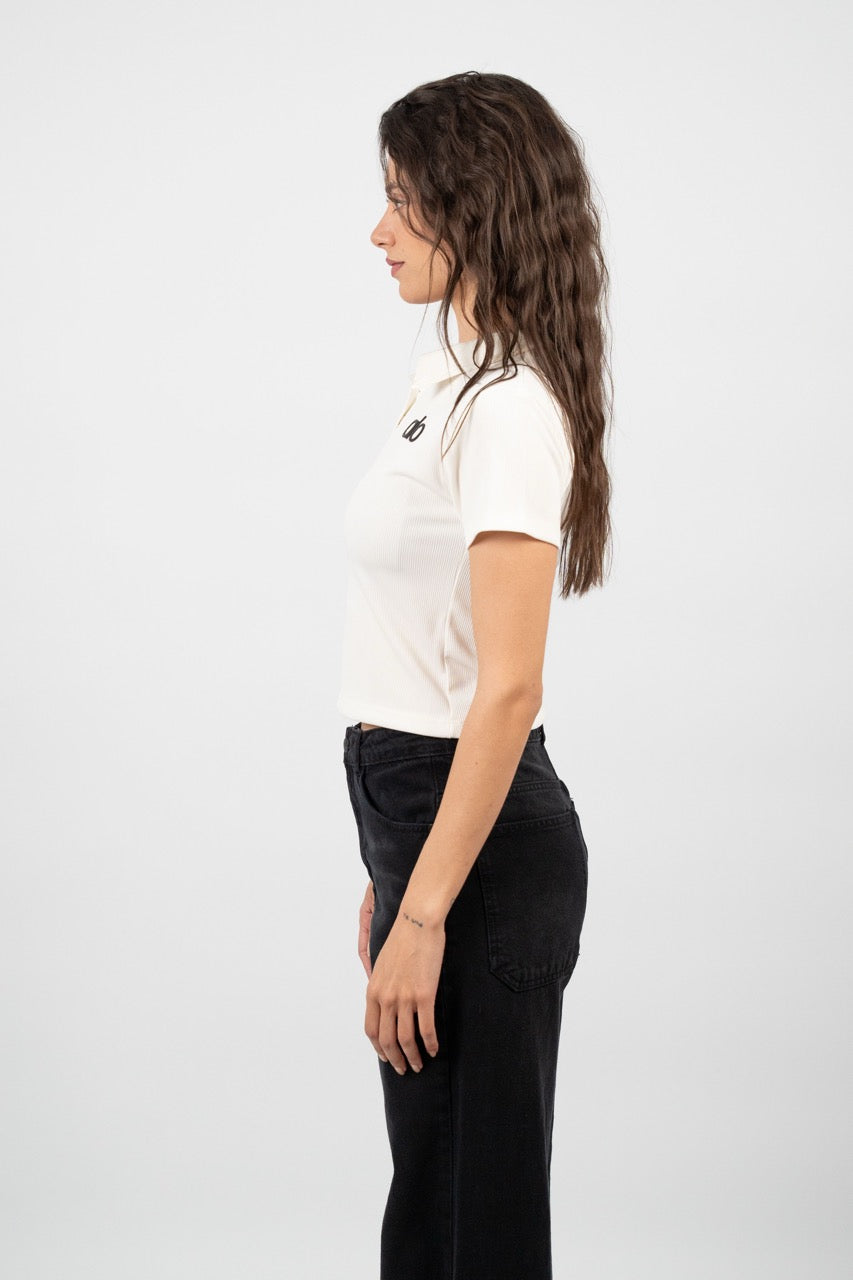 RIBBED LOGO POLO CROP TEE