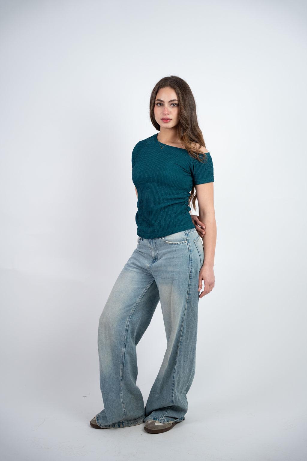 OFF SHOULDER CRINKLE BLOUSE